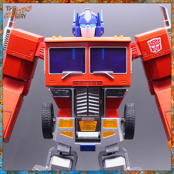 Robosen Transformers Optimus Prime