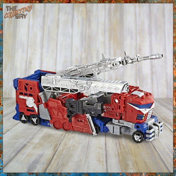 Takara Tomy Transformers WfC Siege Galaxy Upgrade Optimus Prime (Leader Class)
