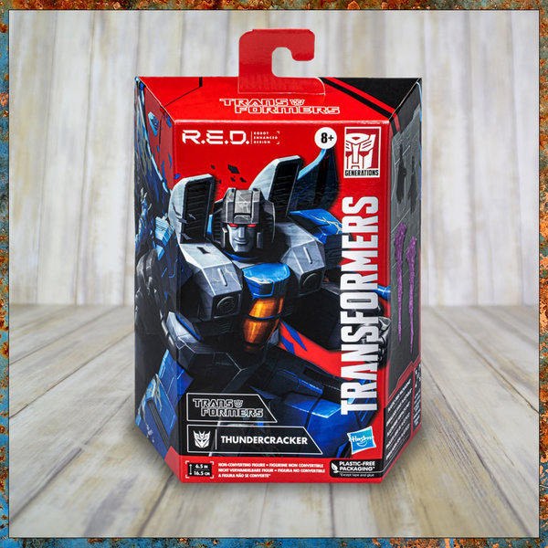 Hasbro Transformers R.E.D. Thundercracker (G1)